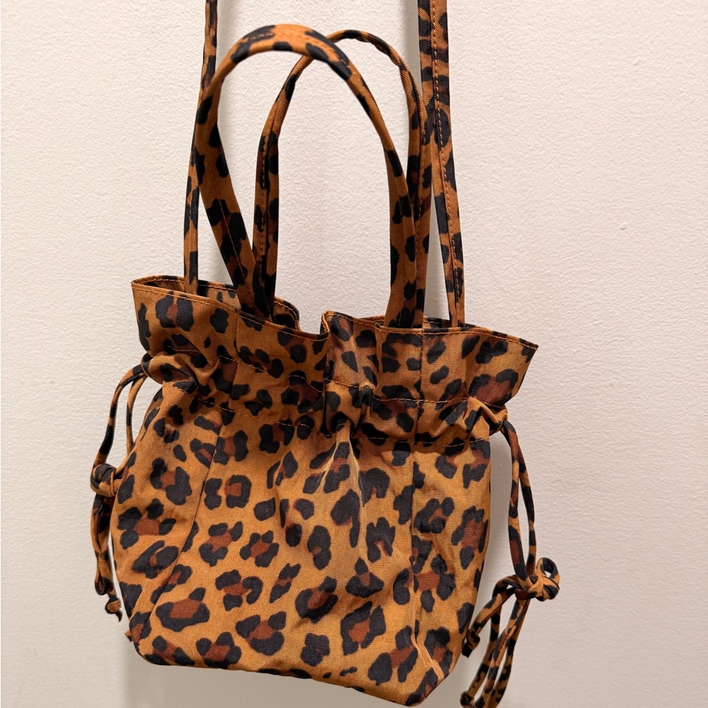 Baggu Nylon Drawstring bag - leopard
